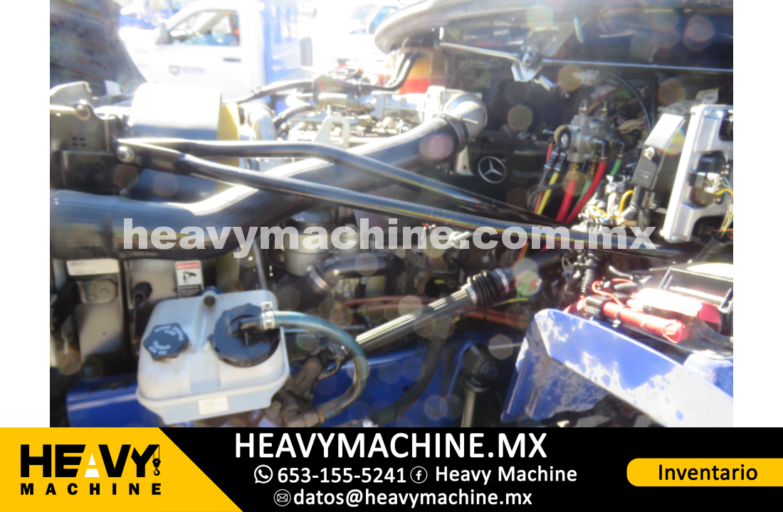 Grúa Articulada 2007 Freightliner M2 106